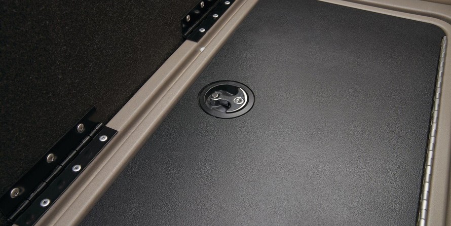 Sun Tracker Party Barge 22 DLX