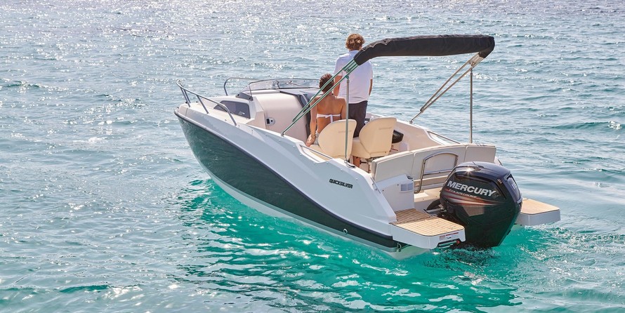 Quicksilver Activ 555 Cabin