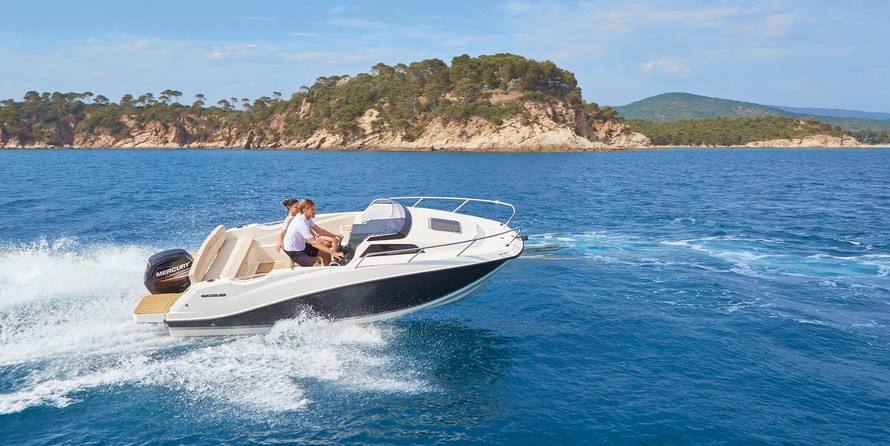 Quicksilver Activ 555 Cabin