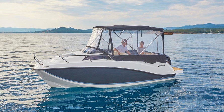 Quicksilver Activ 555 Cabin