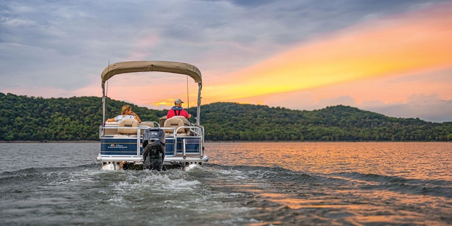 Sun Tracker Bass Buggy 18 DLX