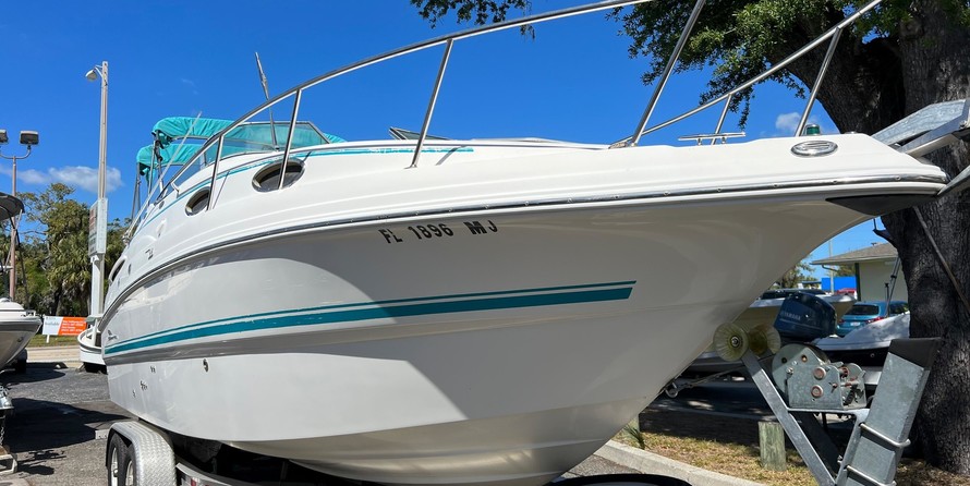 Chaparral 260 Signature