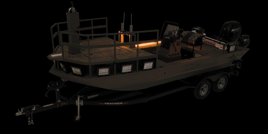 Tracker Grizzly 2072 CC Sportsman Kicker