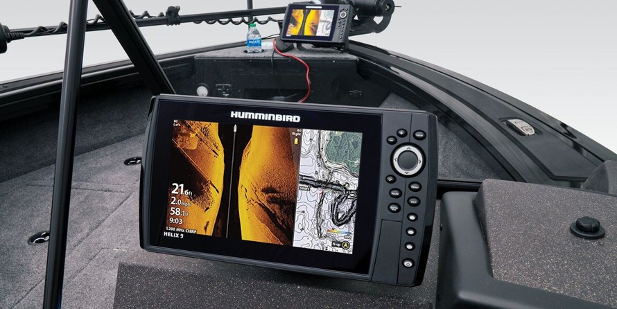 Tracker Targa V-19 WT