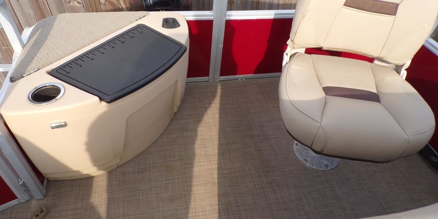 Sun Tracker Fishin Barge 20 DLX