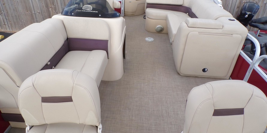 Sun Tracker Fishin Barge 20 DLX