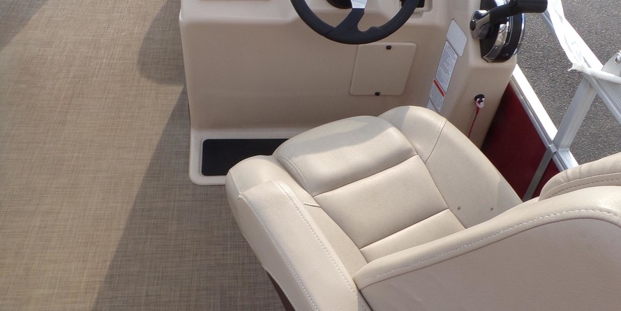 Sun Tracker Fishin Barge 20 DLX