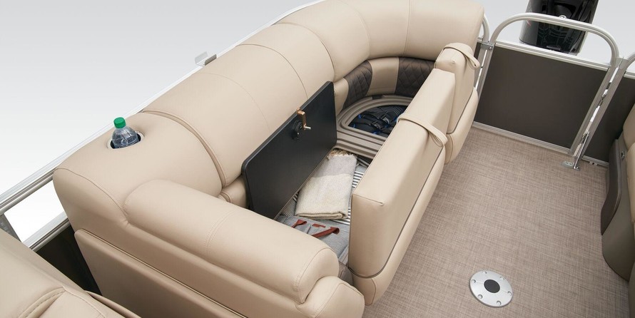 Sun Tracker Party Barge 22 DLX