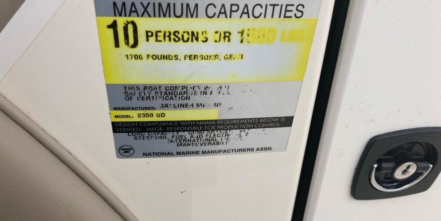 Bayliner 1850 SS Capri