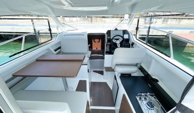 Beneteau Antares 8