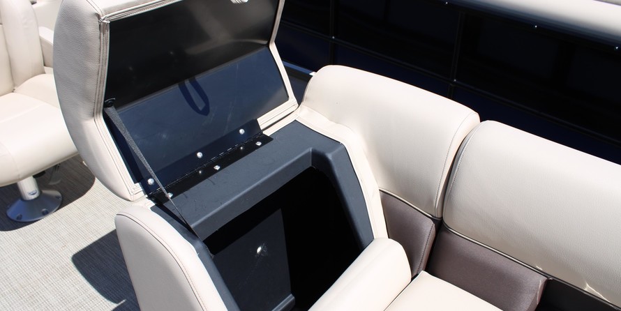 Premier Pontoons Navigator 220