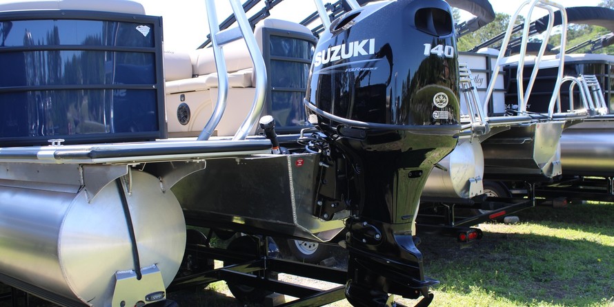 Premier Pontoons Navigator 220