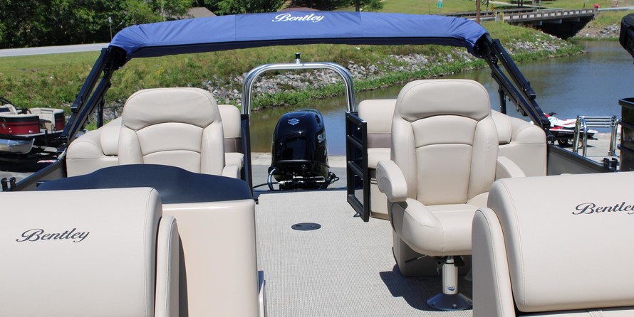 Premier Pontoons Navigator 220
