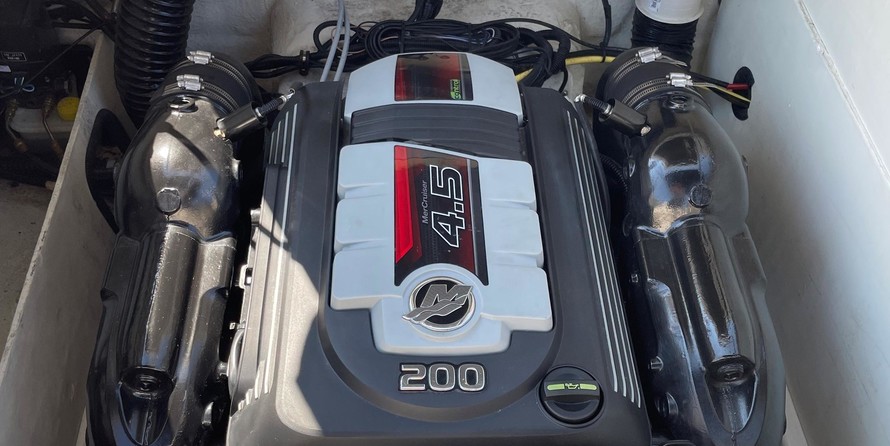 Bayliner VR6 BOWRIDER