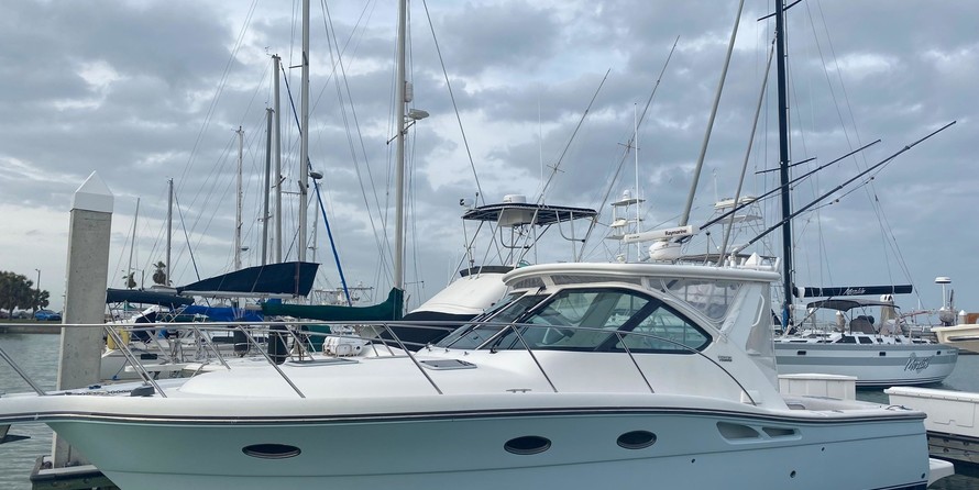 Tiara yachts 3200 open