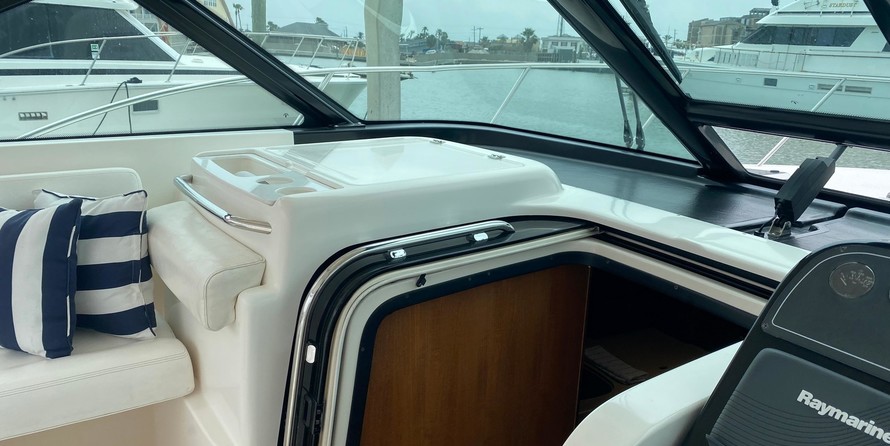 Tiara yachts 3200 open