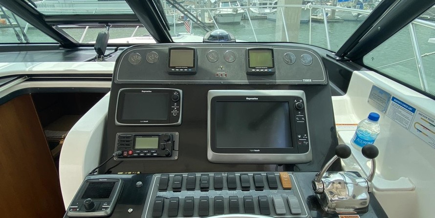 Tiara yachts 3200 open