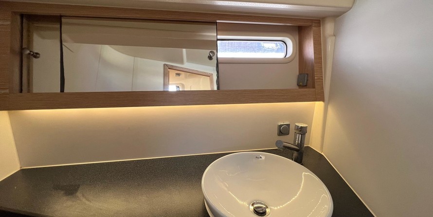 Hanse 415