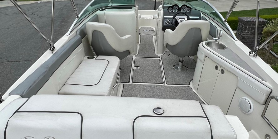 Sea Ray 260 Sundeck
