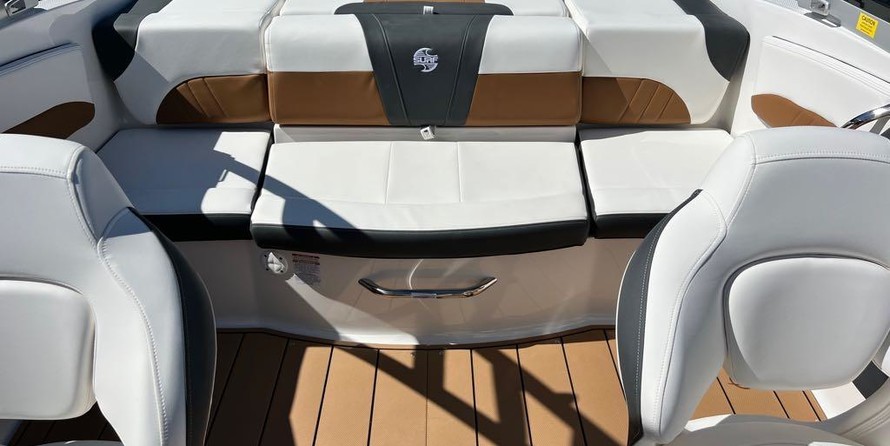 Chaparral 21 H2O Surf