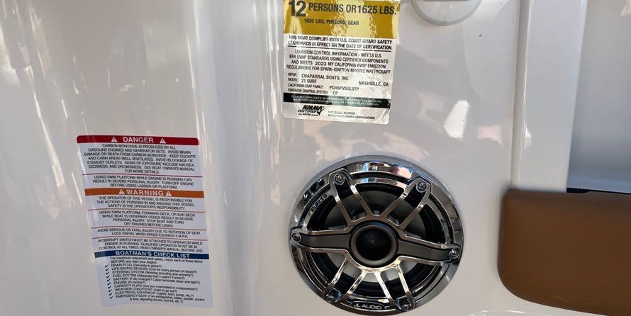 Chaparral 21 H2O Surf