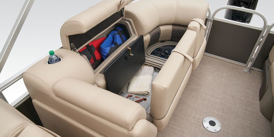 Sun Tracker Party Barge 22 DLX