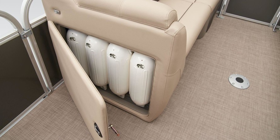 Sun Tracker Party Barge 22 DLX