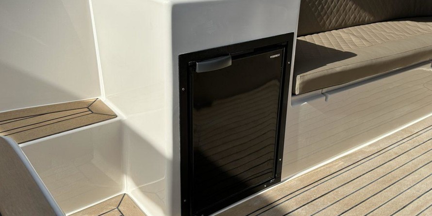 Hatteras 80 Motor Yacht