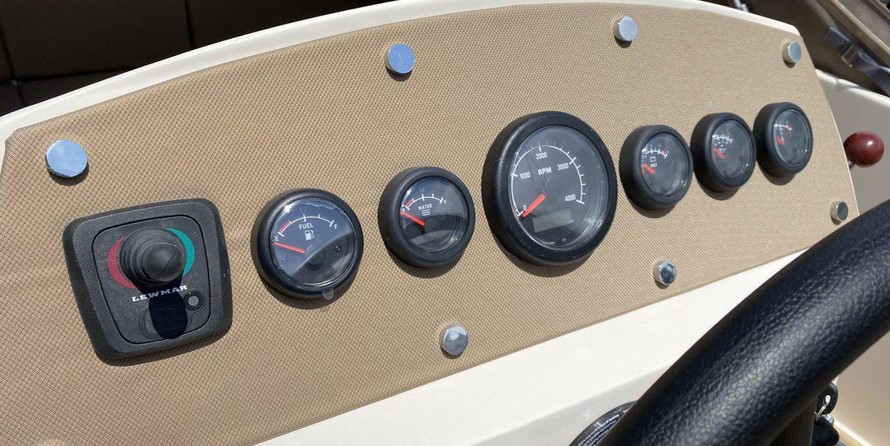 Hatteras 80 Motor Yacht