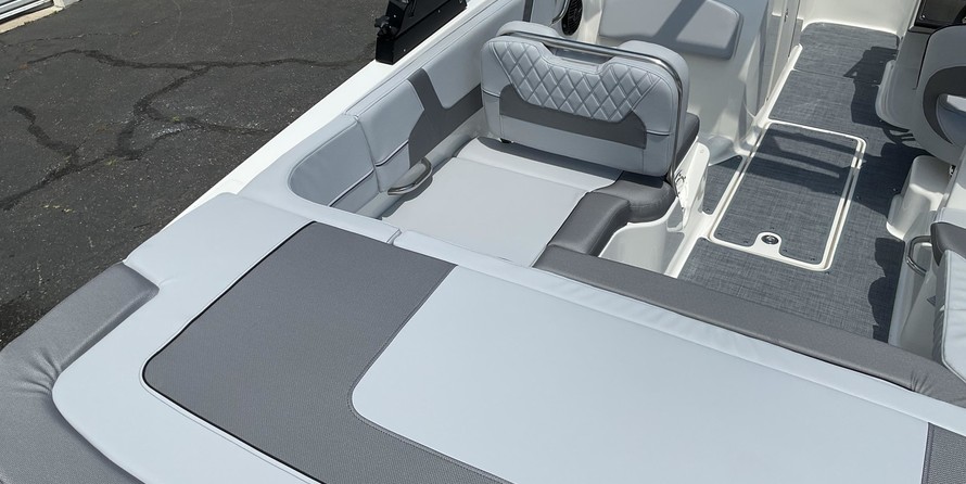 Bayliner VR6 BOWRIDER