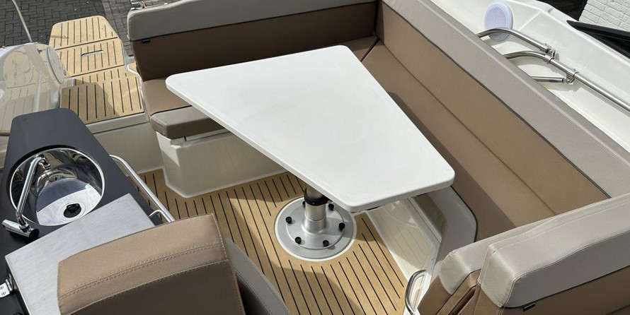 Quicksilver Activ 805 Cruiser