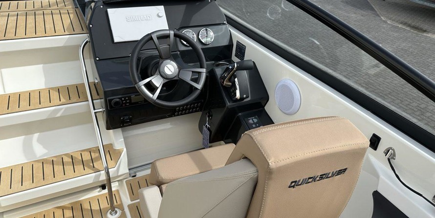 Quicksilver Activ 805 Cruiser