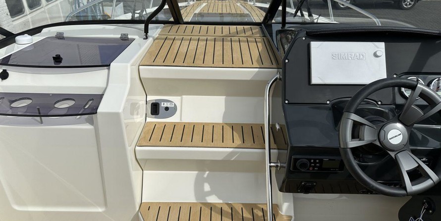 Quicksilver Activ 805 Cruiser