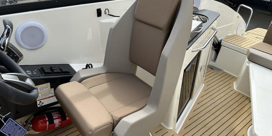 Quicksilver Activ 805 Cruiser