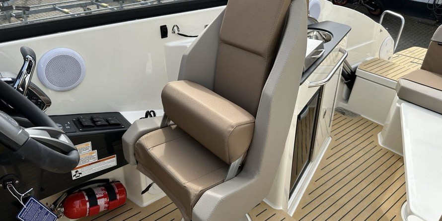 Quicksilver Activ 805 Cruiser