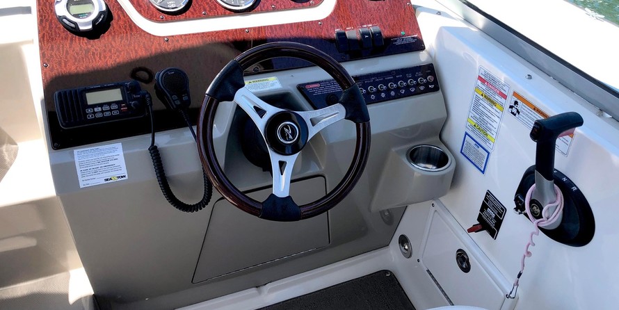 Sea Ray 260 Sundancer