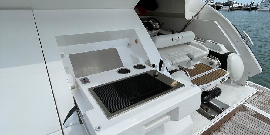 Sunseeker 74 Sport Yacht