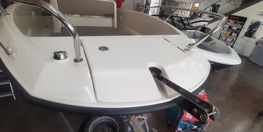 Quicksilver Activ 605 Open