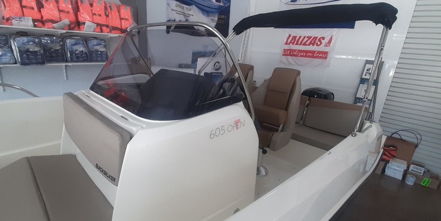 Quicksilver Activ 605 Open