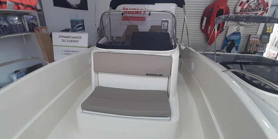 Quicksilver Activ 605 Open