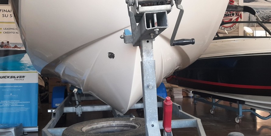 Quicksilver Activ 605 Open