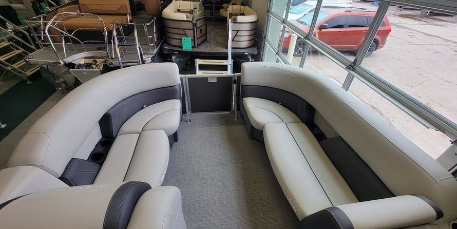 Sylvan 822 LZ 115HP BUNK TRAILER