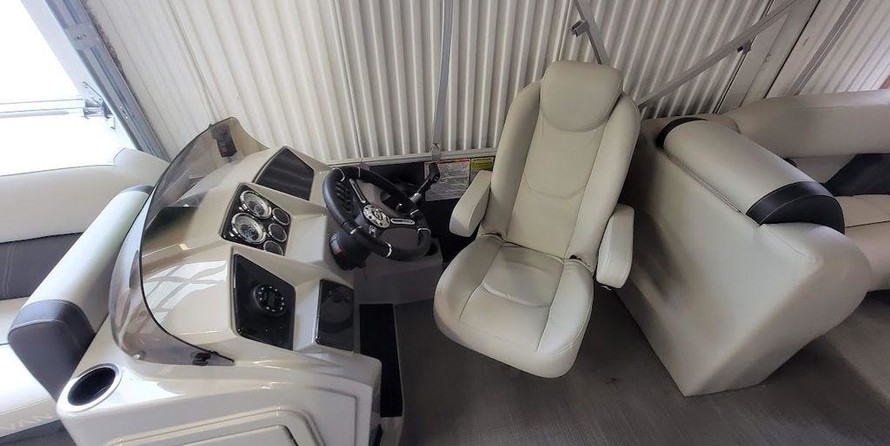 Sylvan 822 LZ 115HP BUNK TRAILER