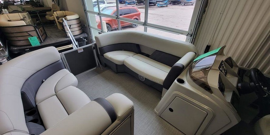 Sylvan 822 LZ 115HP BUNK TRAILER