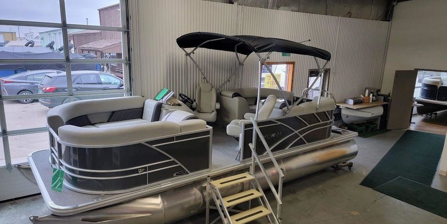 Sylvan 822 LZ 115HP BUNK TRAILER