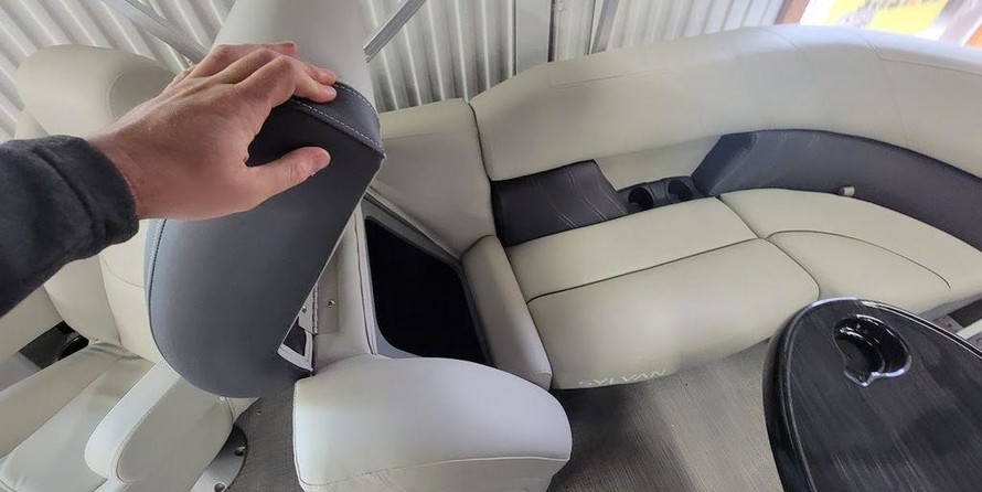 Sylvan 822 LZ 115HP BUNK TRAILER