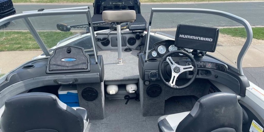 Crestliner 1850 Sportfish Outboard