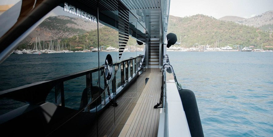 Overmarine Mangusta Oceano 43