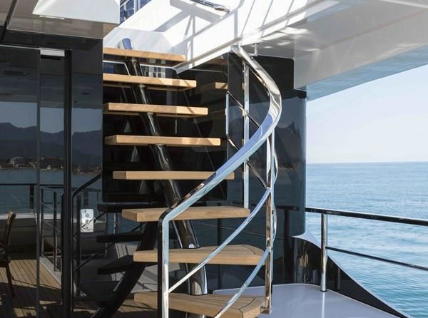 Overmarine Mangusta Oceano 43