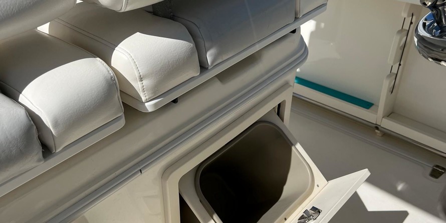 Boston Whaler 280 Outrage